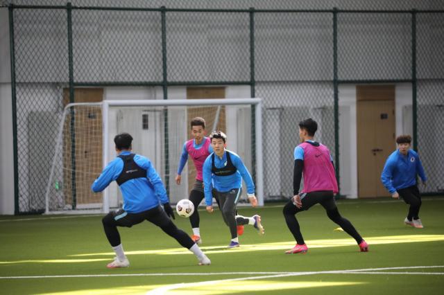 九游官网-大连人新赛季求稳 外援陆续归队新帅将在近日官宣